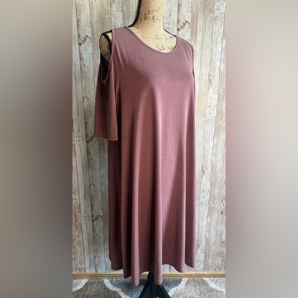 BP Cold Shoulder T-Shirt Dress